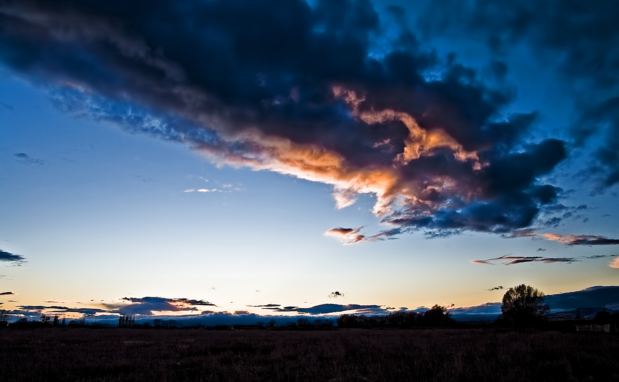 Pentax *ist DS sample photo. The sun has set photography