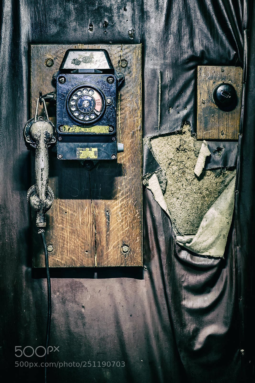 Fujifilm X-T2 sample photo. Lonesome phone photography