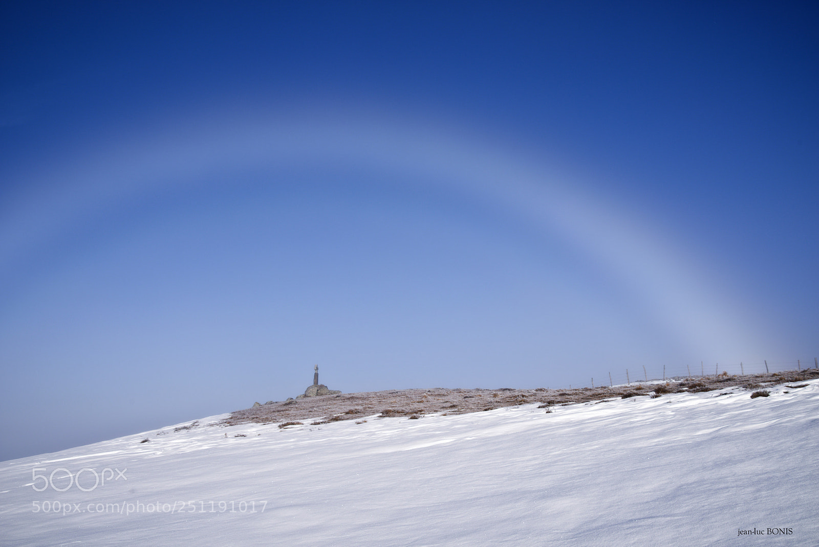 Pentax K-1 sample photo. Arc en ciel blanc photography