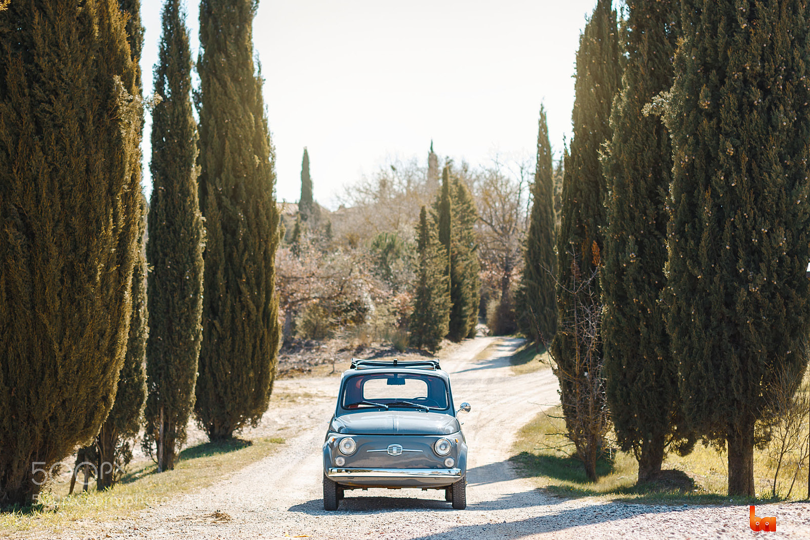 Canon EOS 7D Mark II sample photo. Fiat 500 at toscana countryside photography