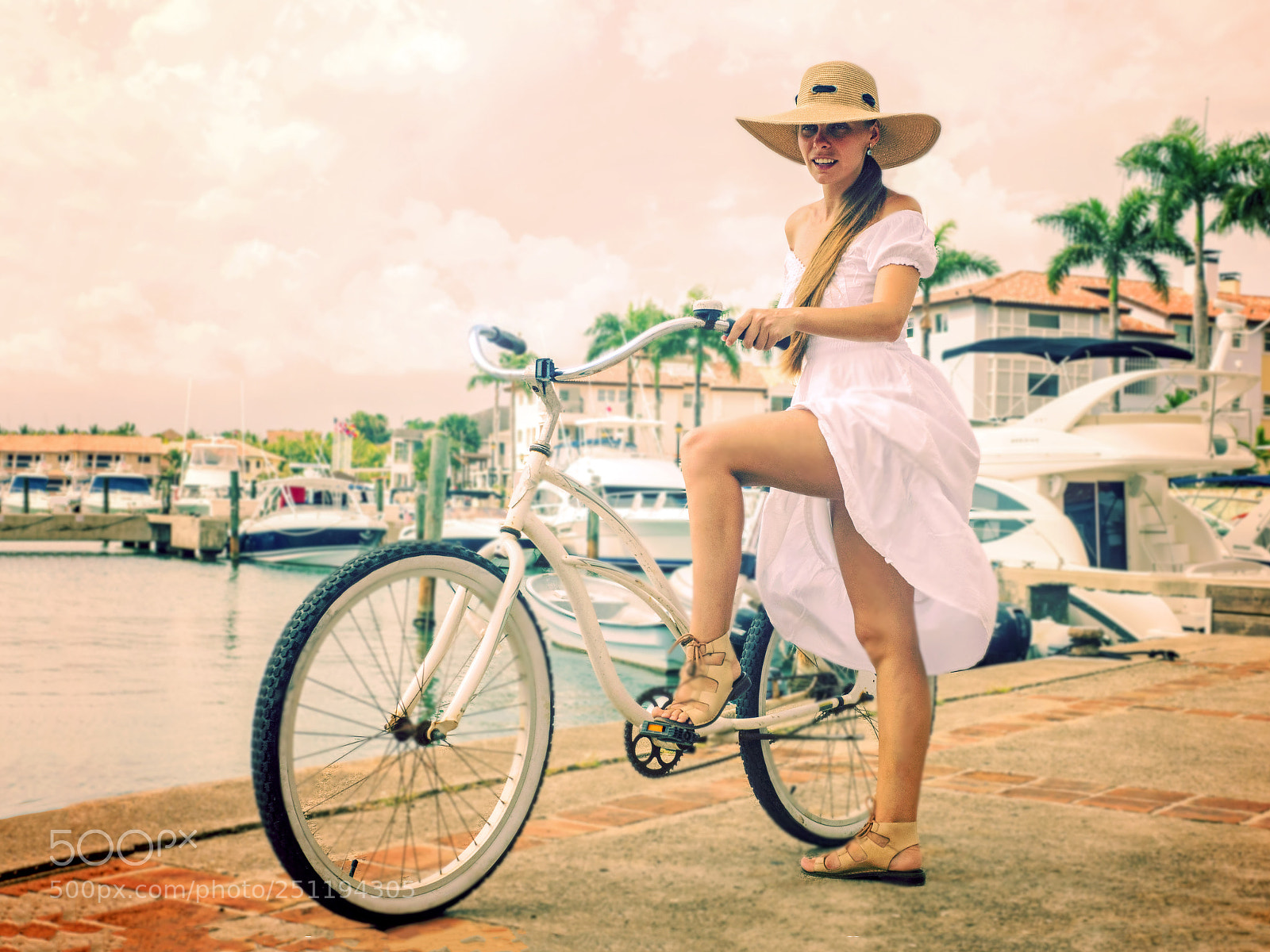 Panasonic Lumix DMC-GX8 sample photo. Girl in white dress photography