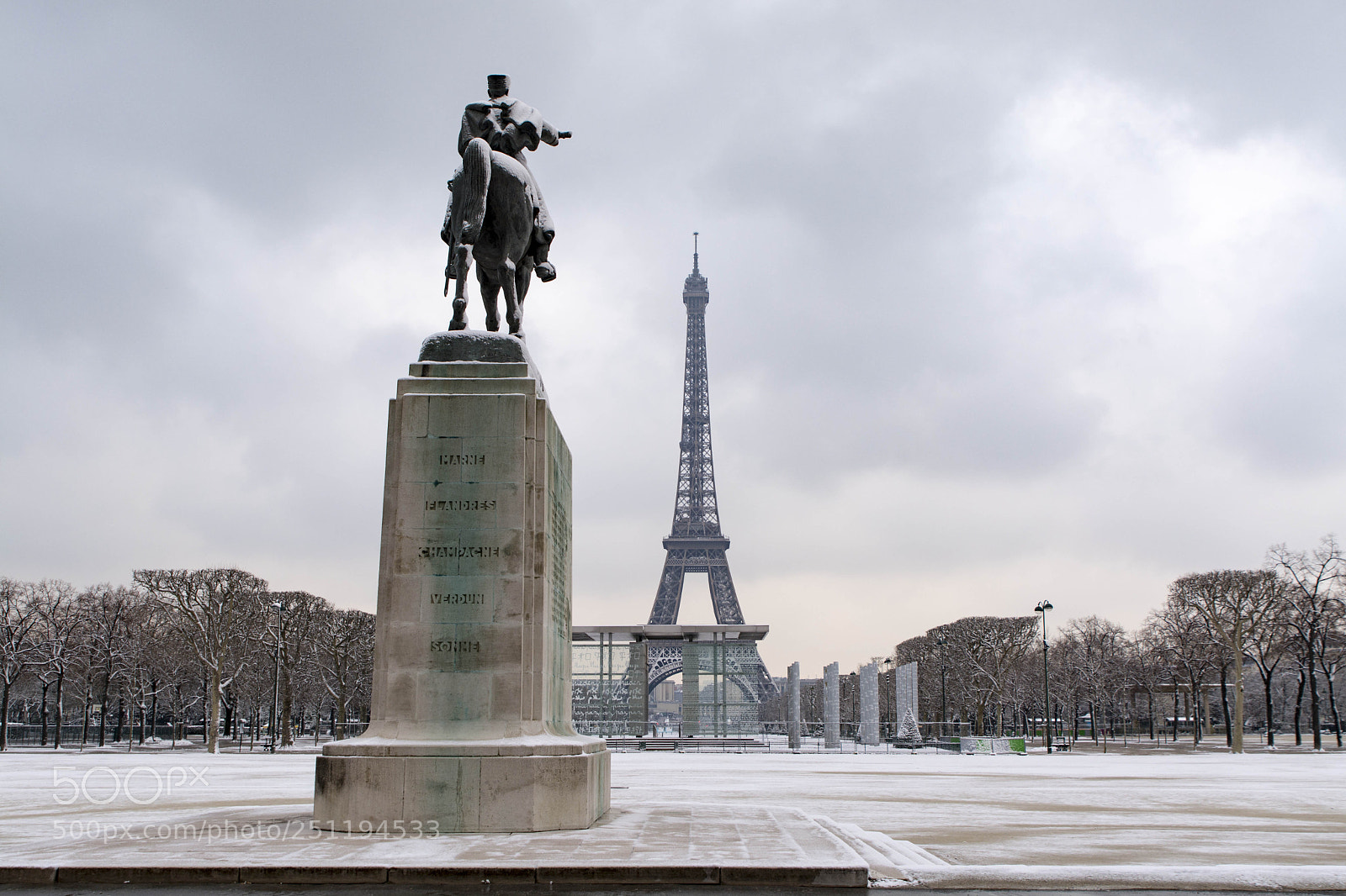 Nikon D7100 sample photo. War and peace at photography