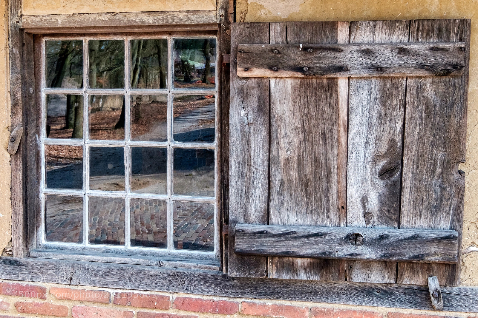 Fujifilm X-T2 sample photo. Window photography