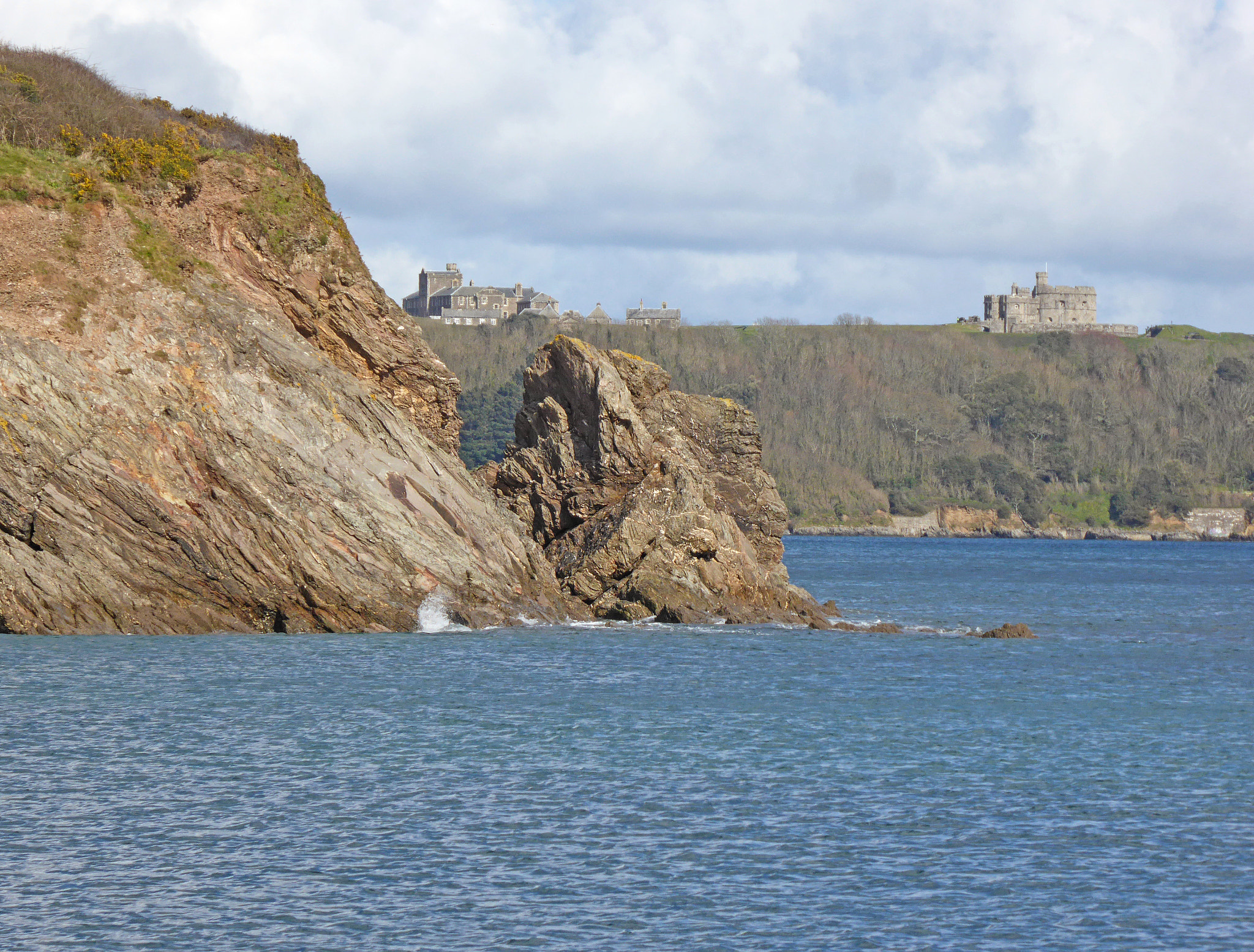 Panasonic Lumix DMC-ZS40 (Lumix DMC-TZ60) sample photo. Pendennis castle, from swanpool photography
