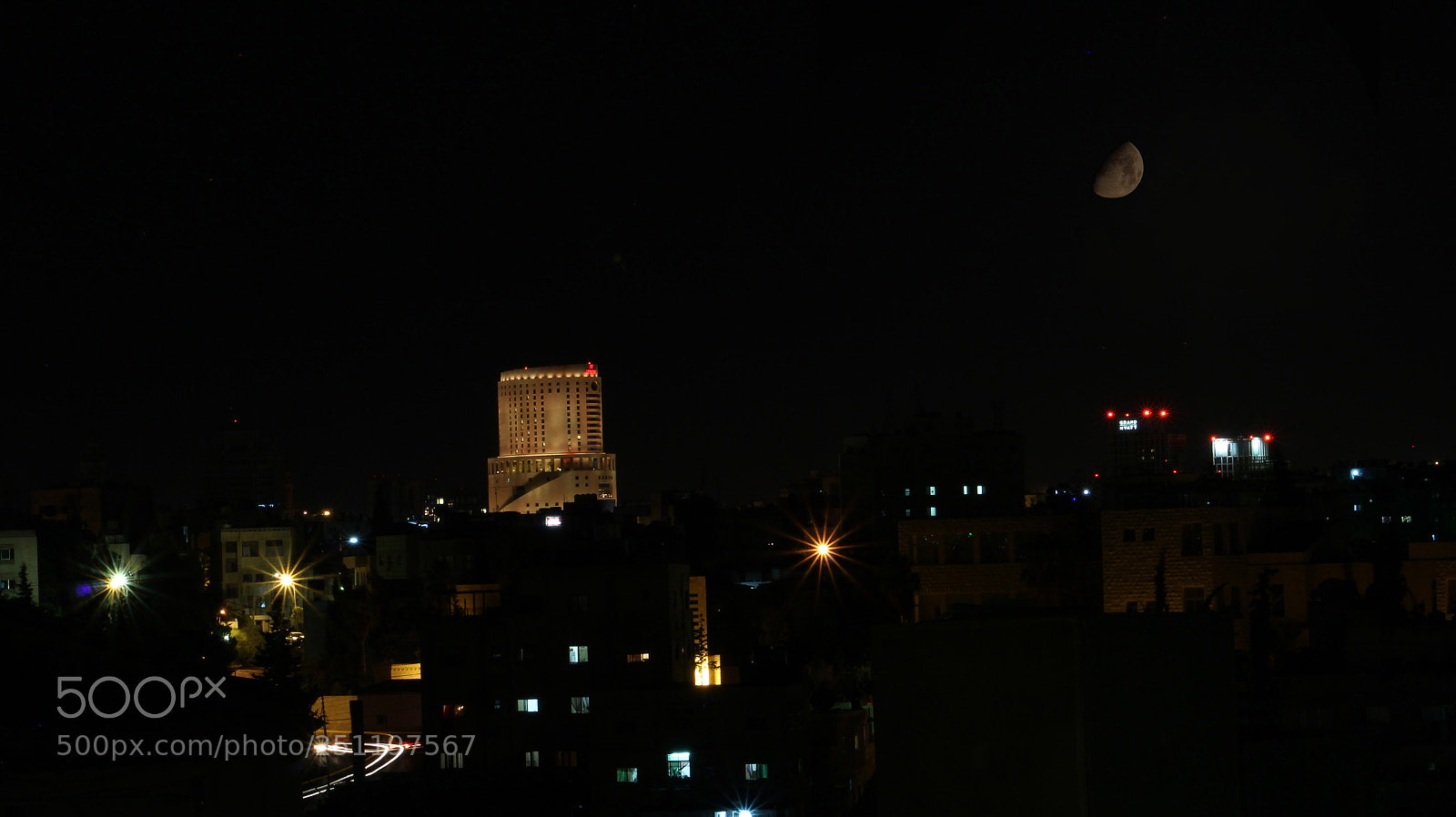 Canon EOS 1200D (EOS Rebel T5 / EOS Kiss X70 / EOS Hi) sample photo. Amman at night photography