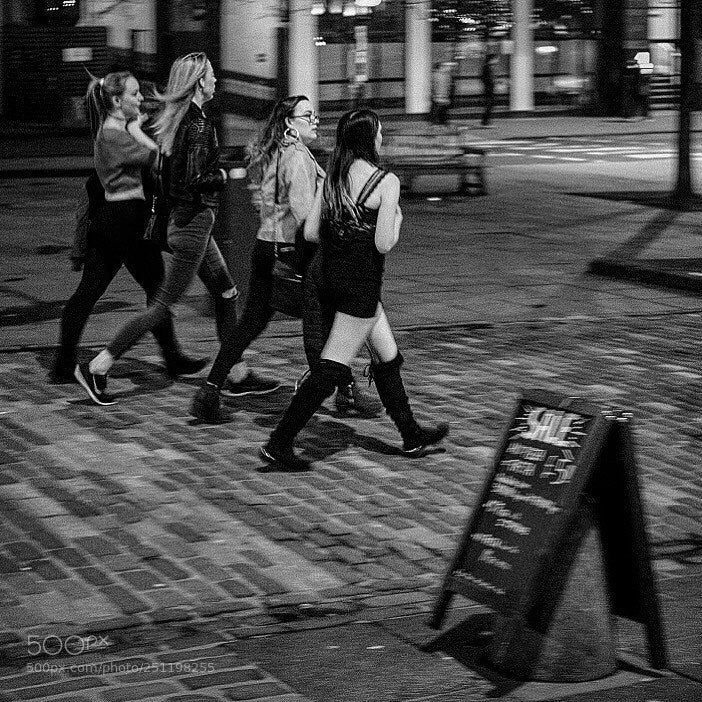 Fujifilm X100F sample photo. Out on the town photography