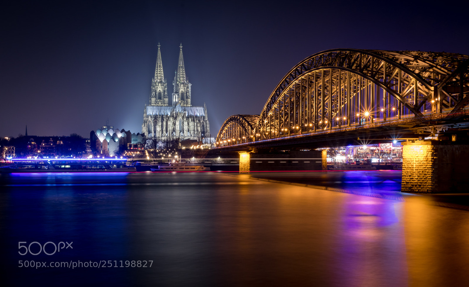 Canon EOS 80D sample photo. Cologne cathredral at night photography