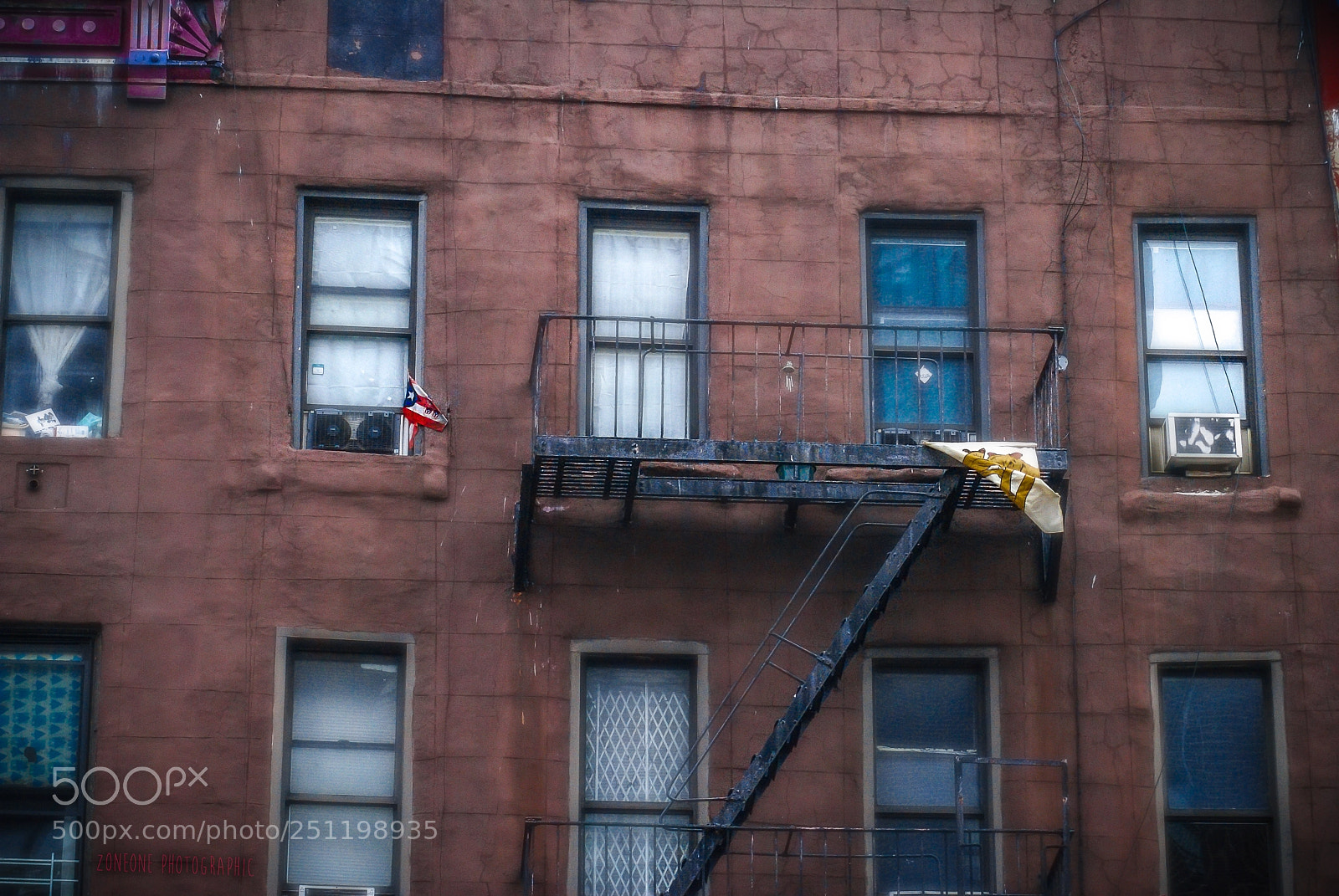 Sony Alpha DSLR-A100 sample photo. Harlem, new york photography