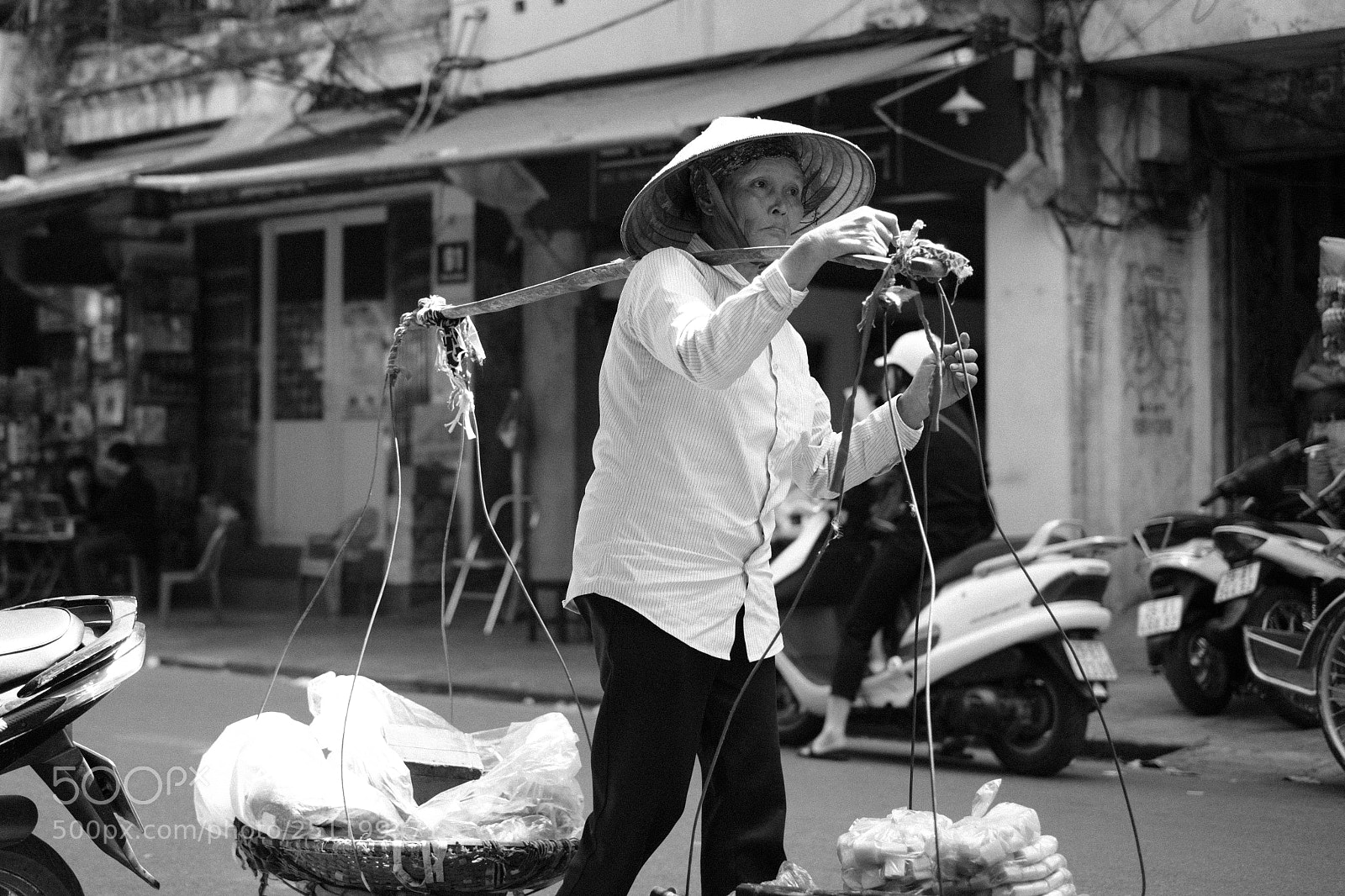 Fujifilm X-Pro2 sample photo. Merchant in hanoi, vietnam photography