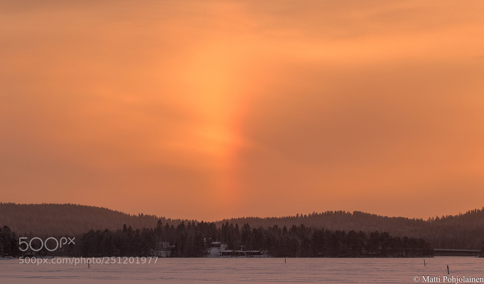 Canon EOS 7D Mark II sample photo. Sun pillar photography