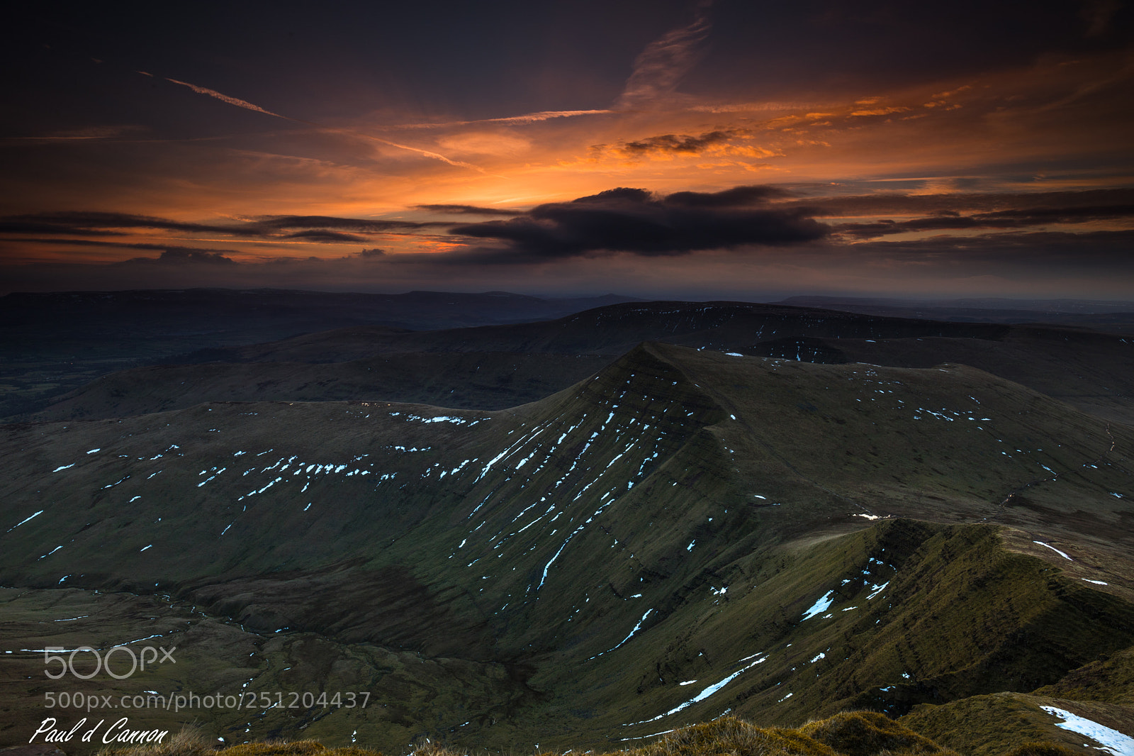 Canon EOS 6D Mark II sample photo. Penyfan sunrise. photography