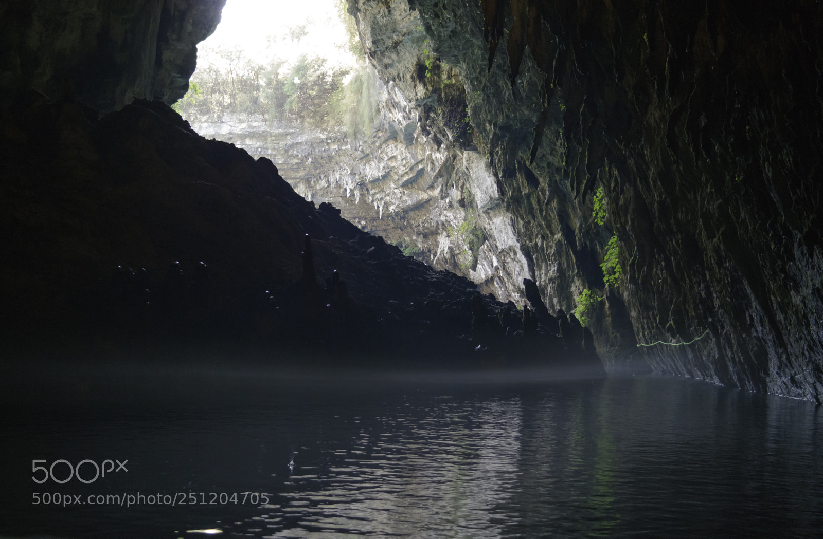 Samsung NX30 sample photo. Foggy lake melissani photography