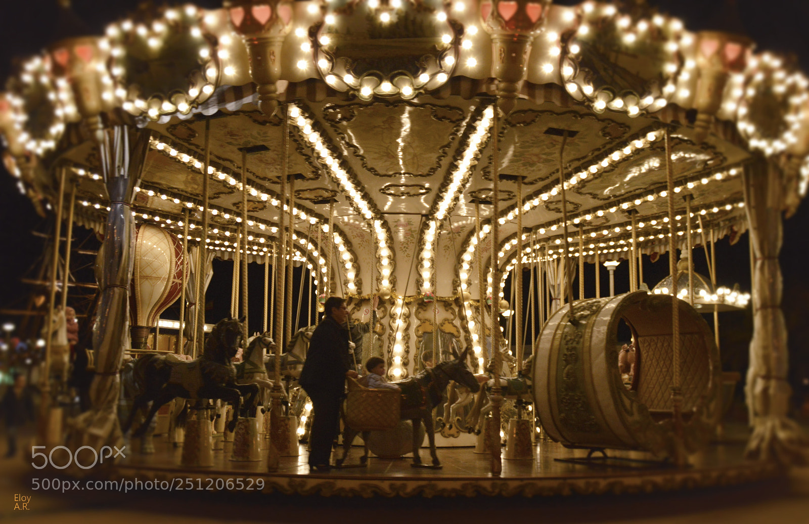 Nikon D3200 sample photo. Carousel photography