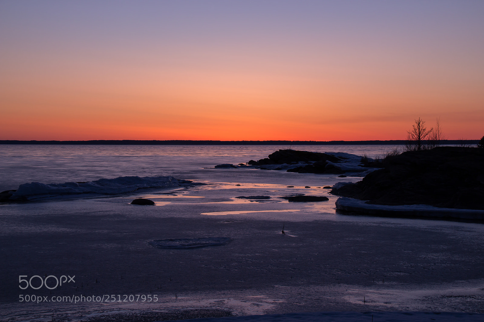 Canon EOS 700D (EOS Rebel T5i / EOS Kiss X7i) sample photo. Sunrise in frozen lake photography