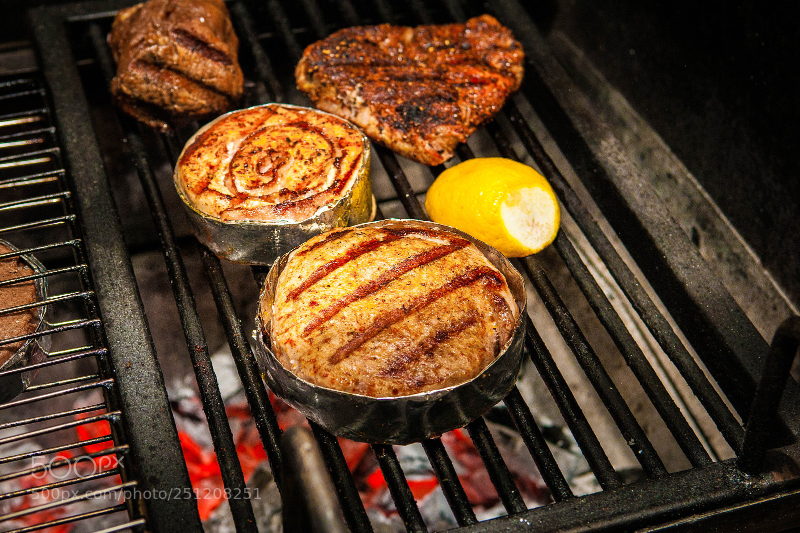 Canon EOS-1Ds Mark II sample photo. Steaks photography