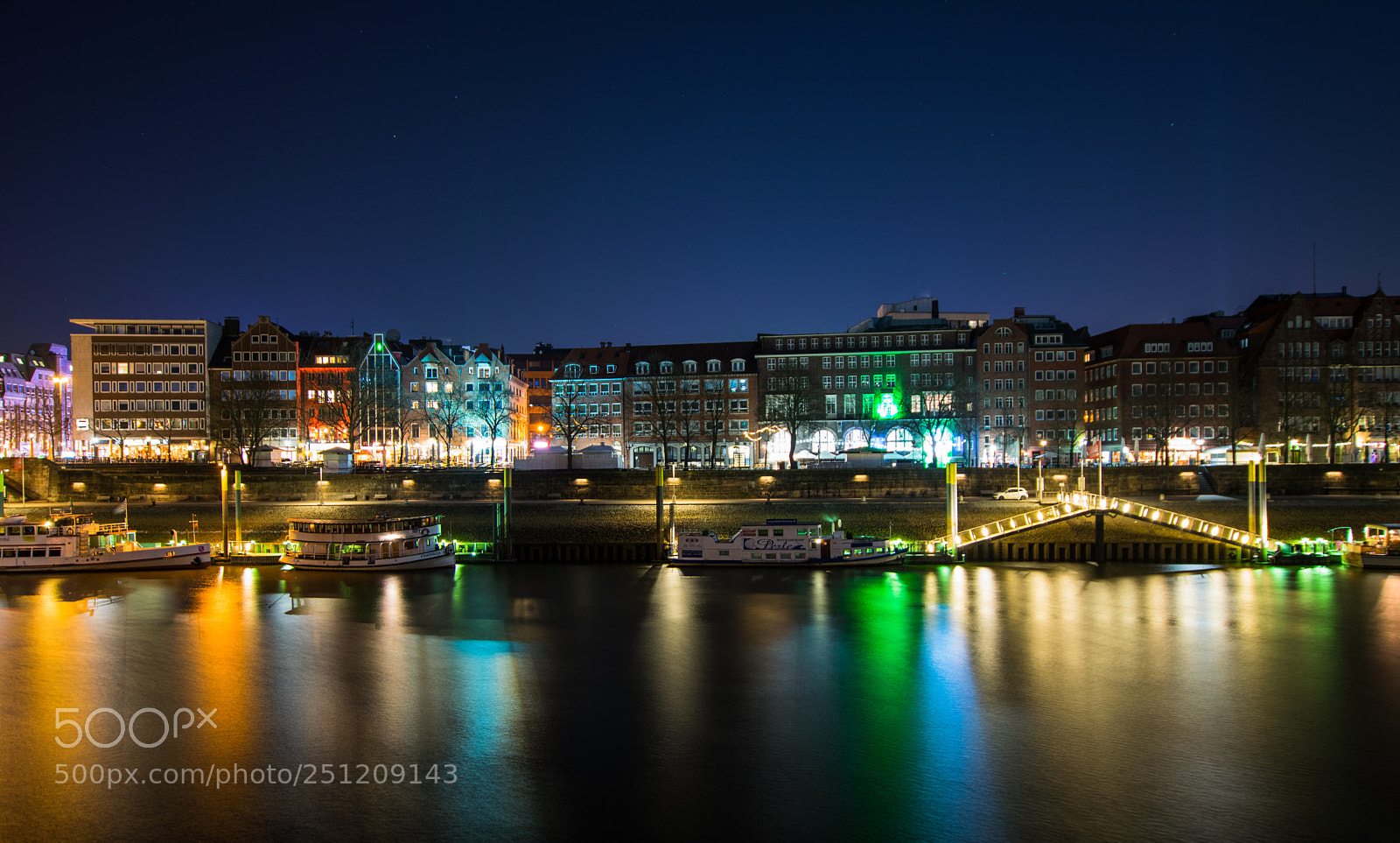 Nikon D5300 sample photo. Schlachte at night photography