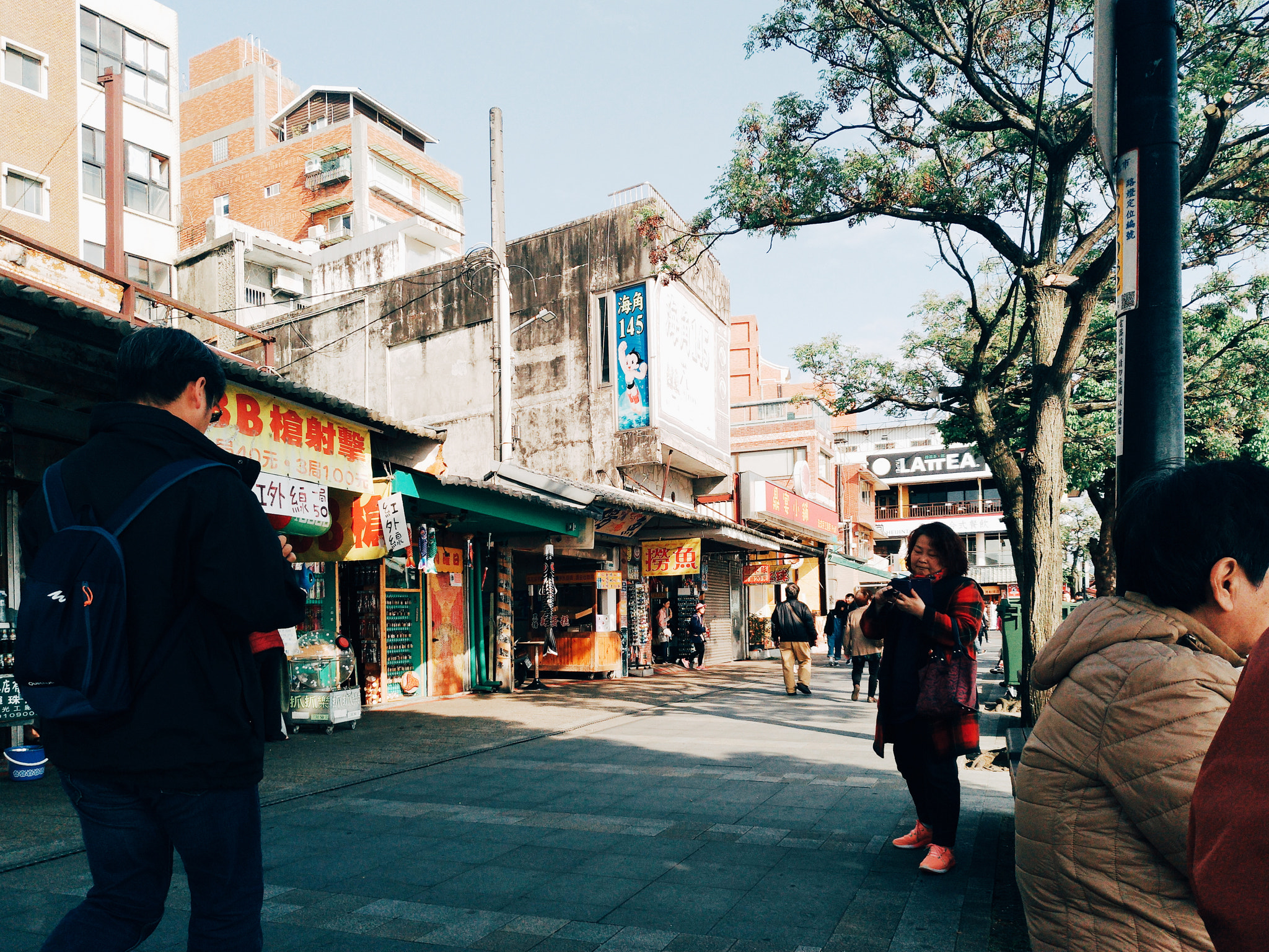 ASUS ZenFone 4 (ZE554KL) sample photo. Taiwan tamsui street photography