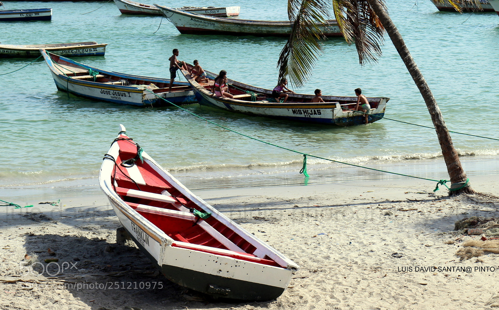 Canon EOS 700D (EOS Rebel T5i / EOS Kiss X7i) sample photo. Afternoon at the beach photography