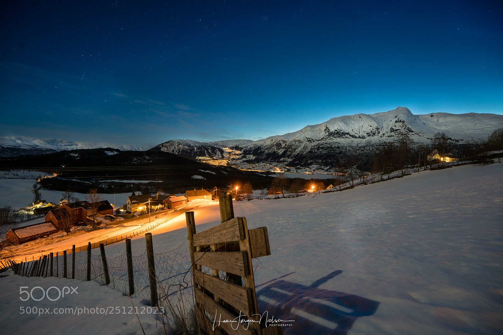 Sony a7R II sample photo. Moonlight shadow photography