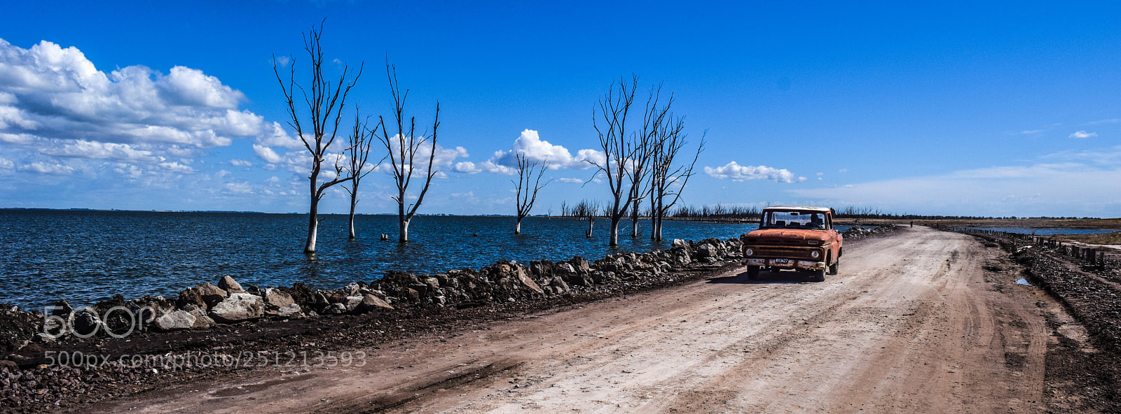 Nikon D3300 sample photo. Truck on the road photography