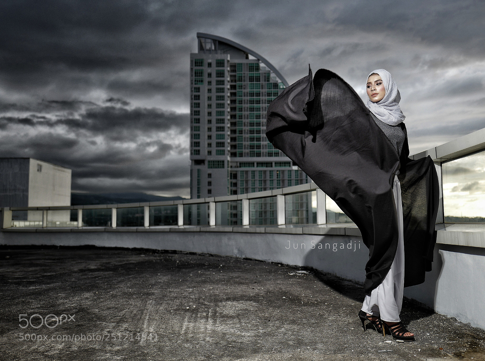 Leica Q (Typ 116) sample photo. Hijab photography