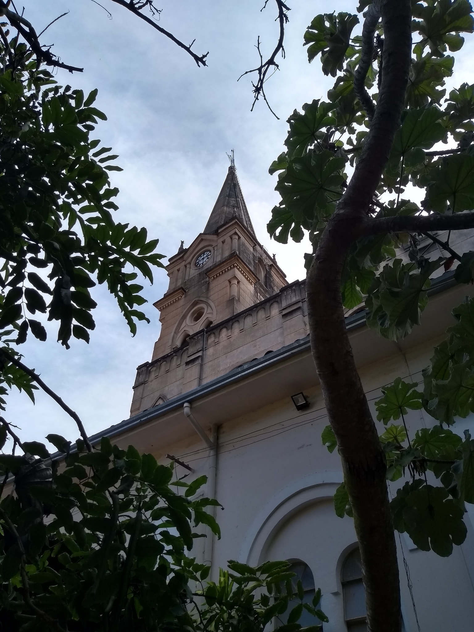 Motorola Moto G (5S) sample photo. Vejo uma igreja, um sinal de glória photography