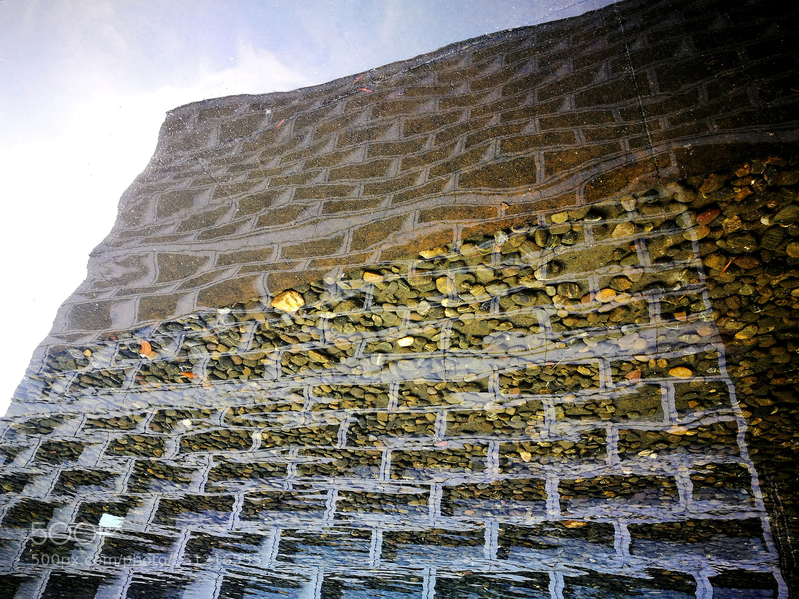 HUAWEI P9 Plus sample photo. Building in water photography