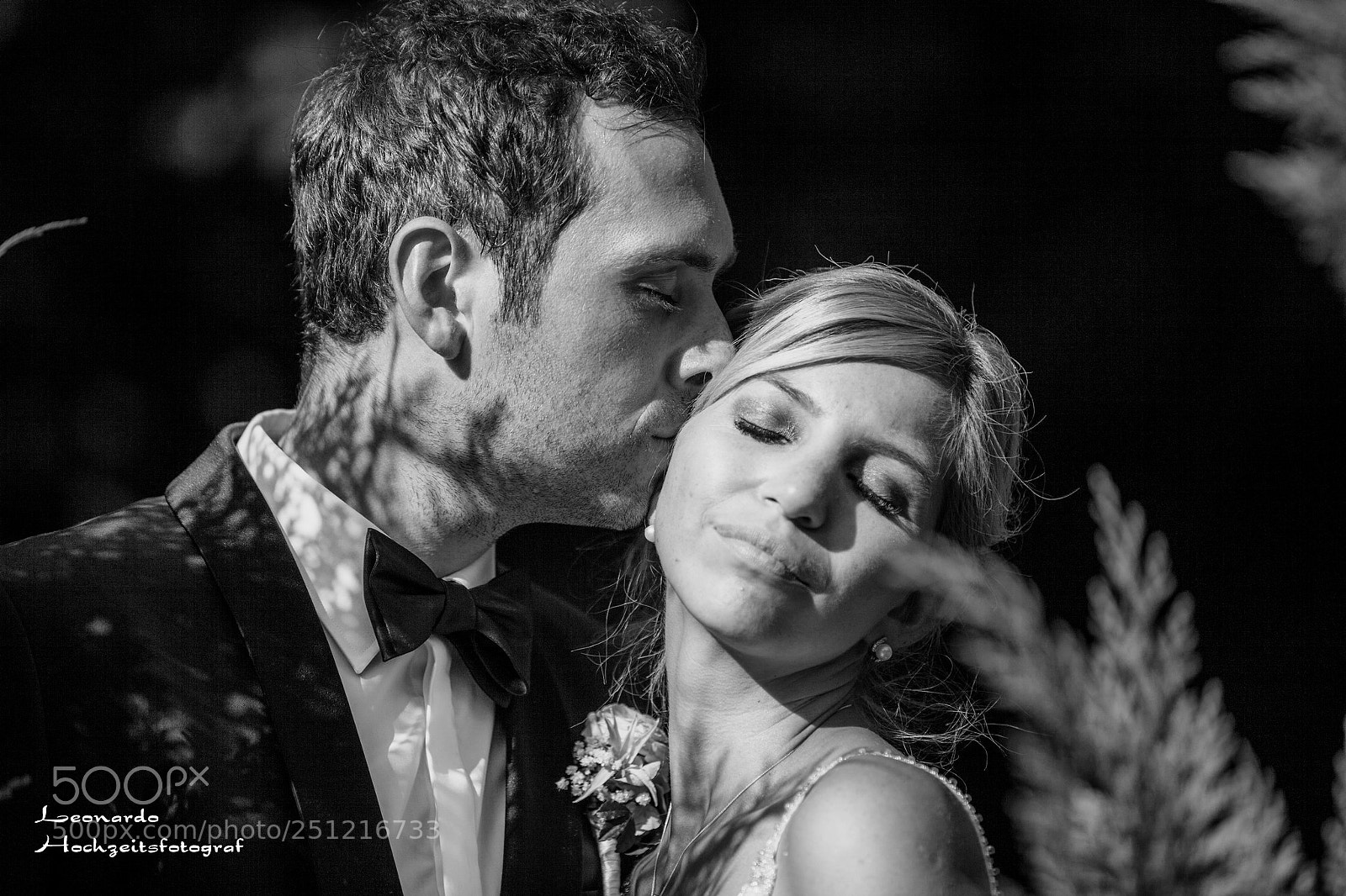 Canon EOS 5D Mark II sample photo. Wedding shooting photography