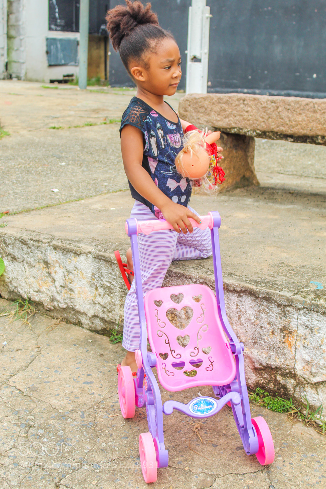 Canon EOS 1300D (EOS Rebel T6 / EOS Kiss X80) sample photo. Criança photography