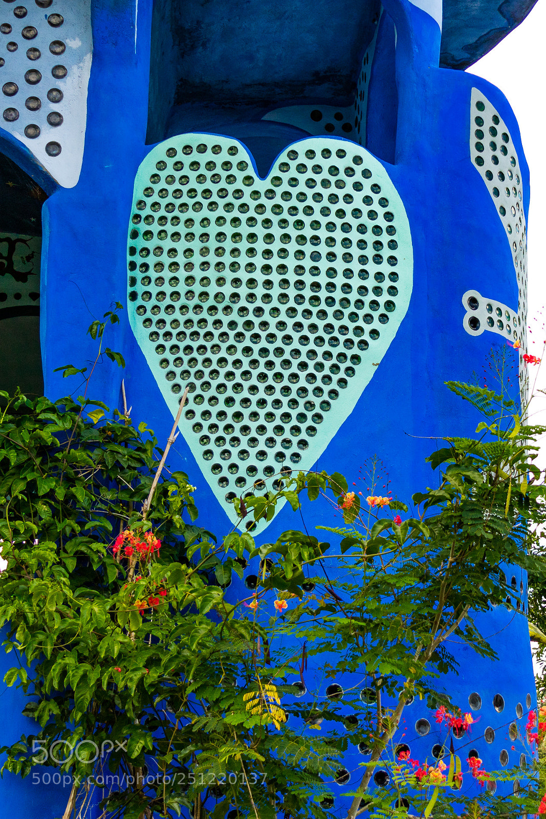 Canon EOS M3 sample photo. Earthship photography