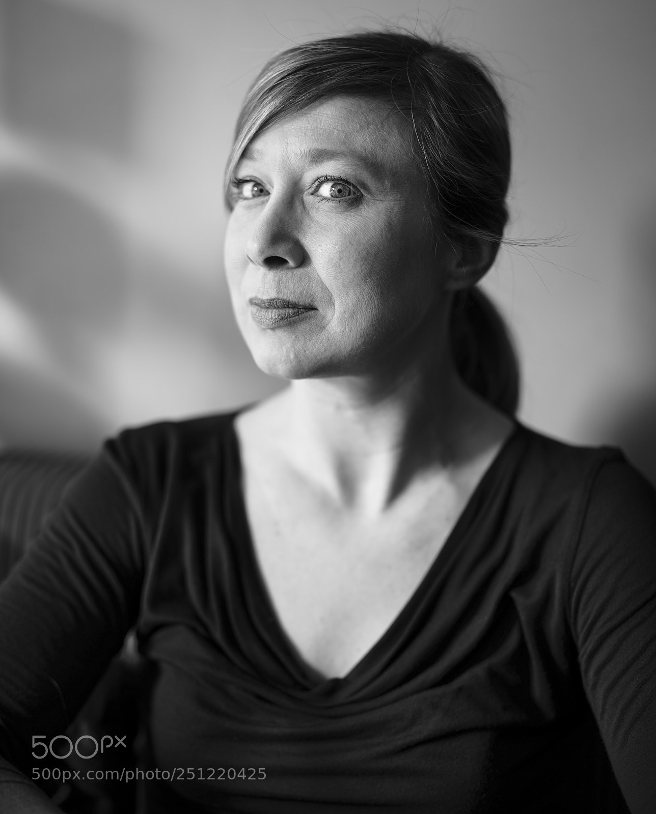 Sony a7R III sample photo. Eye contact ... at photography