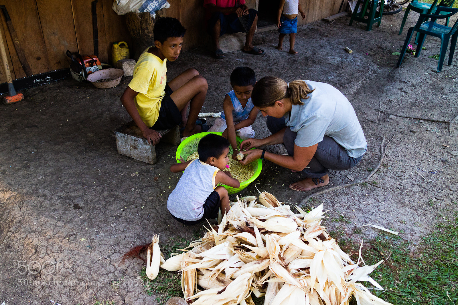 Canon EOS M3 sample photo. Peeling corn photography