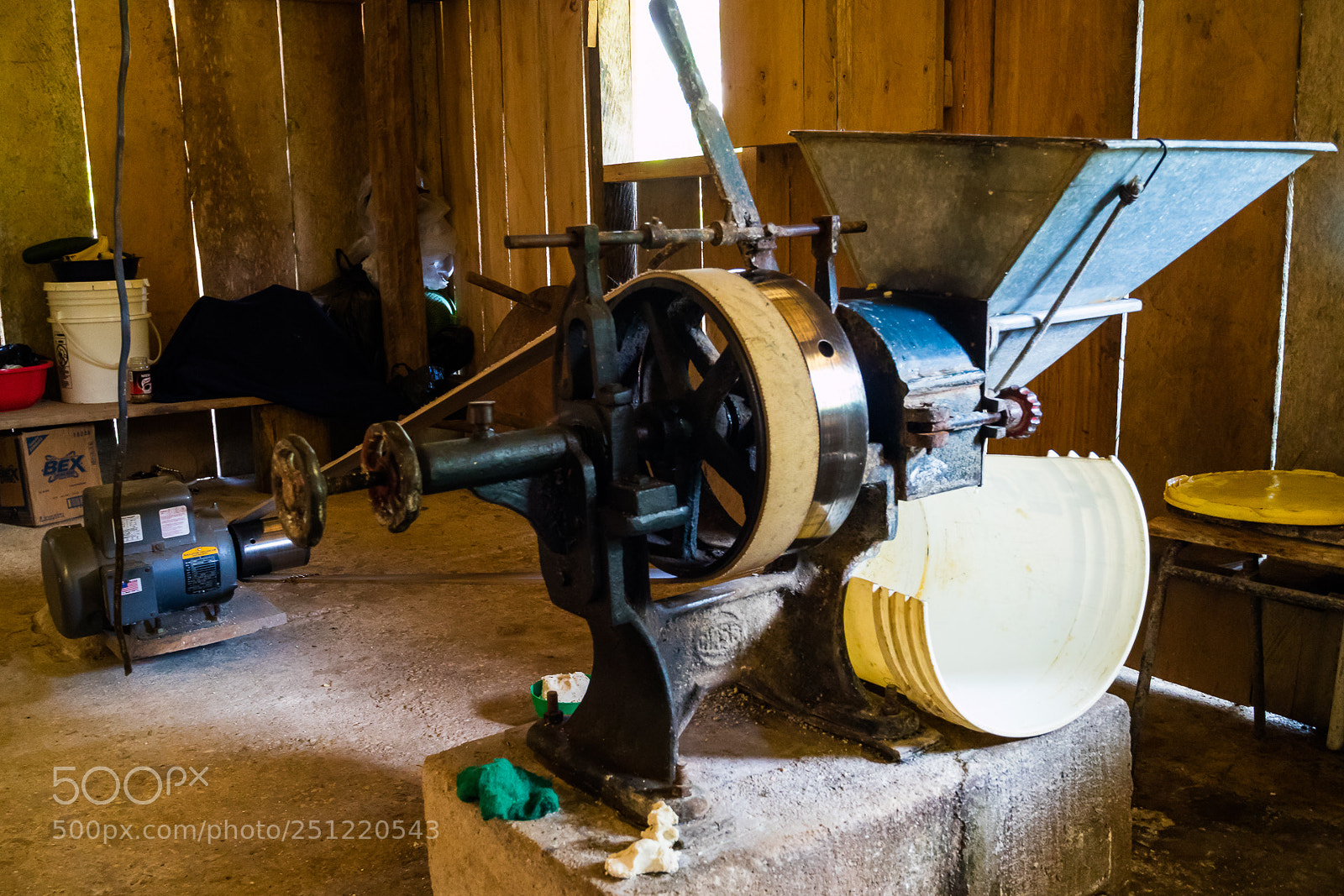 Canon EOS M3 sample photo. Corn grinding machine photography