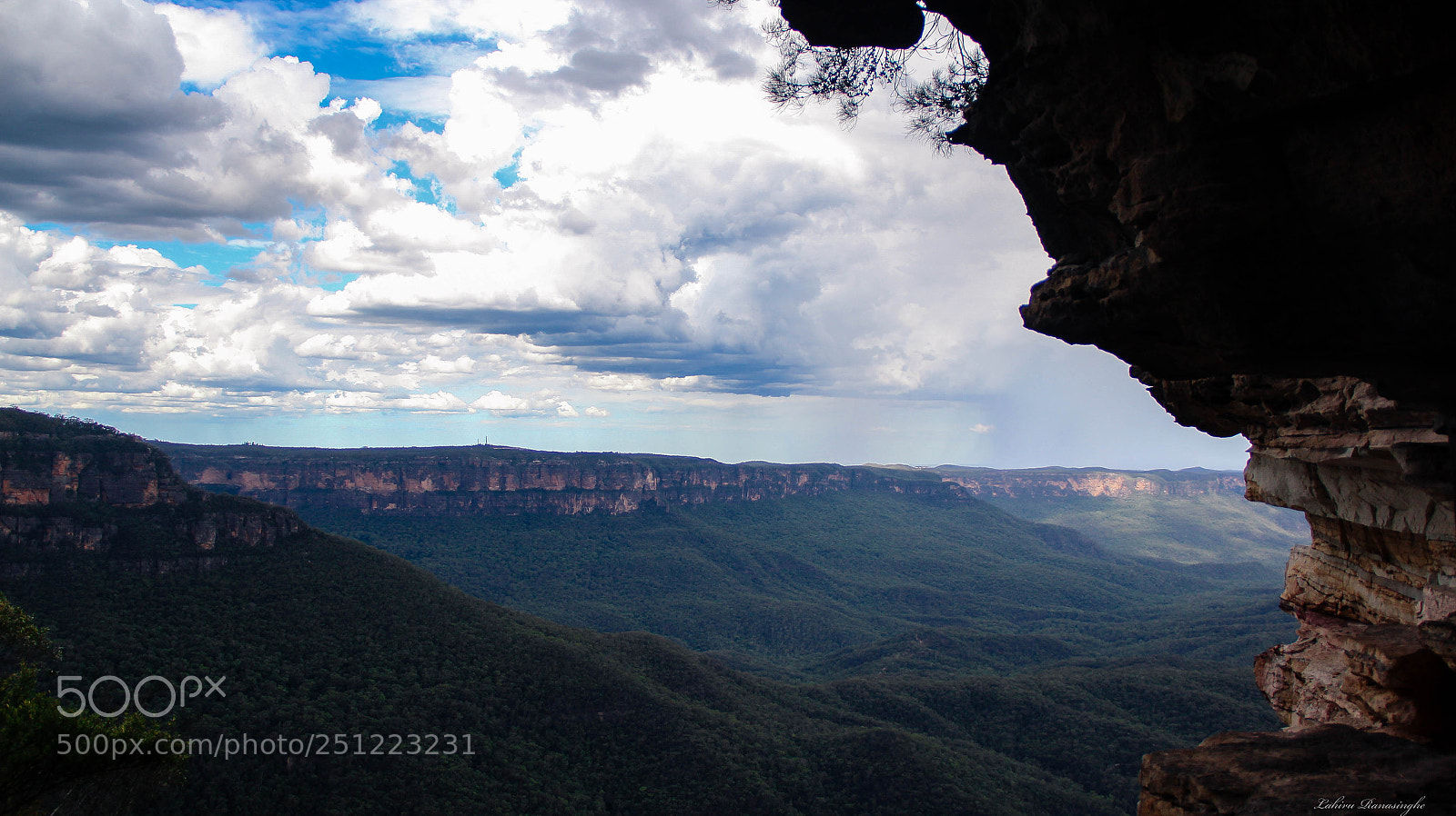 Canon EOS 600D (Rebel EOS T3i / EOS Kiss X5) sample photo. Three sisters view photography