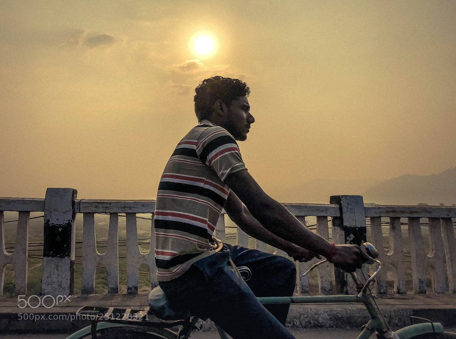 Apple iPhone X sample photo. Bicycle commute at dawn photography