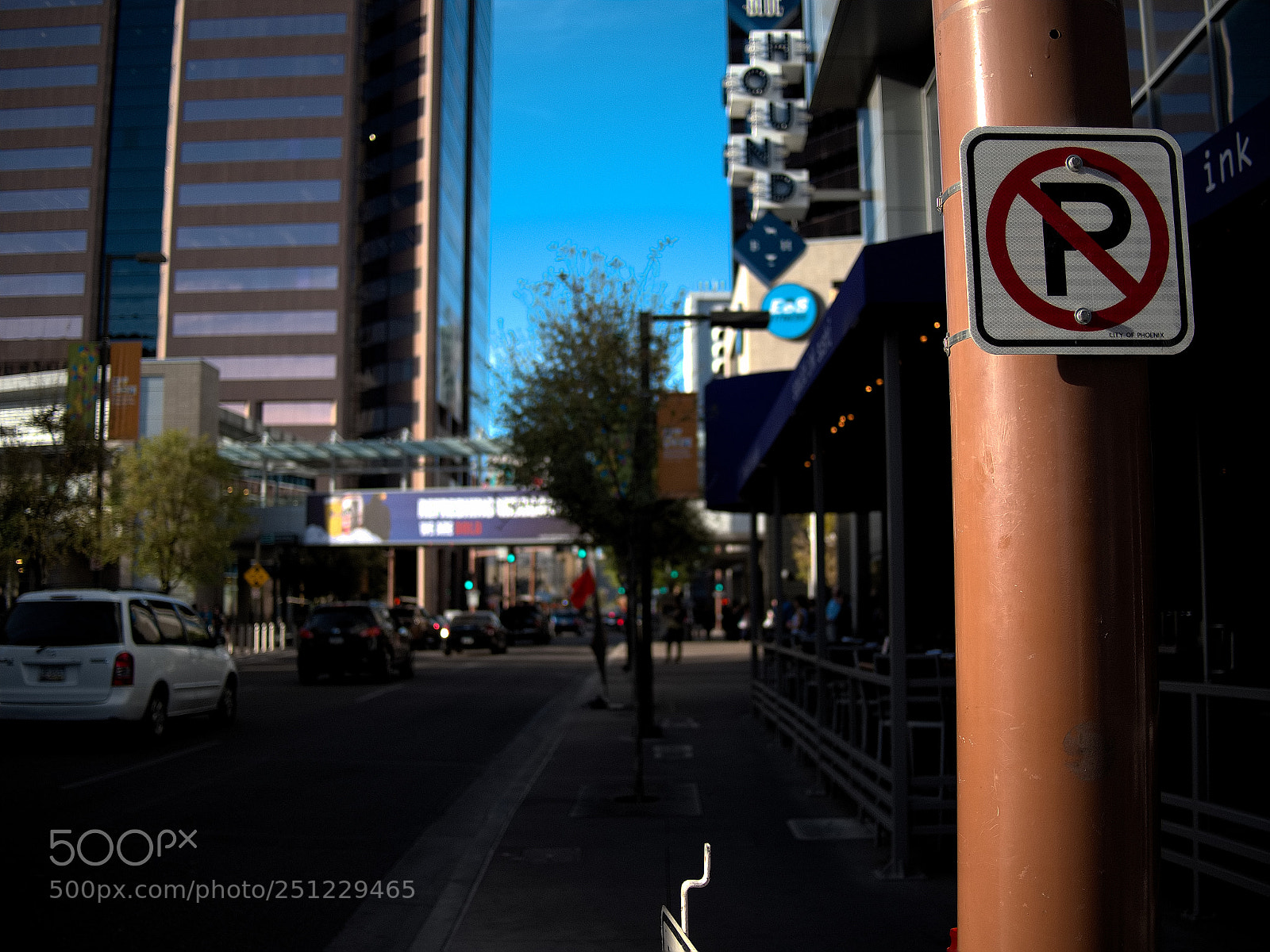 Panasonic Lumix DC-GH5 sample photo. Street sign photography