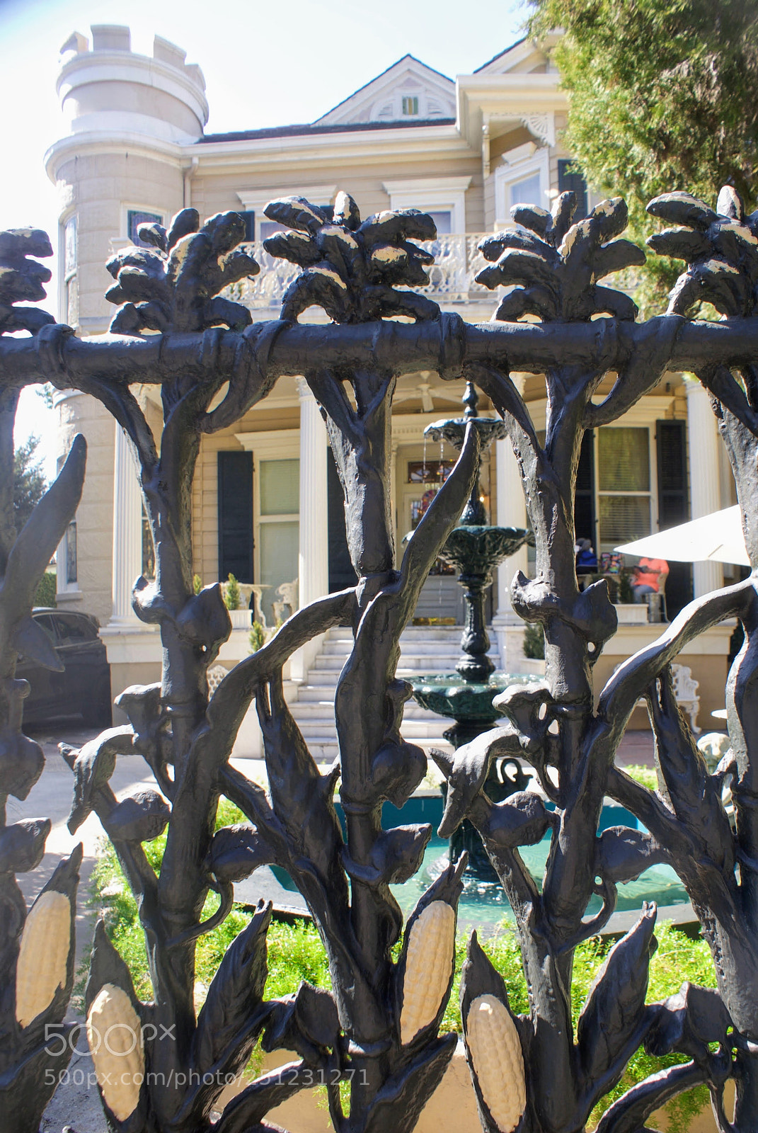Sony Alpha DSLR-A100 sample photo. Corn mansion photography