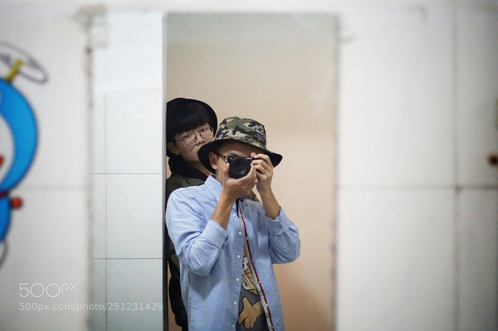 Sony a6000 sample photo. Mirror photography