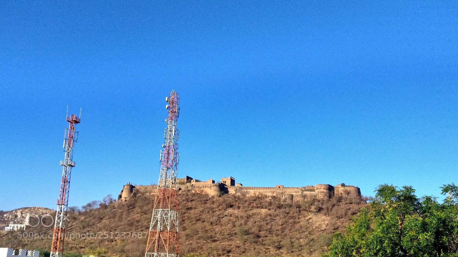 OnePlus A3003 sample photo. Fort and the blue photography