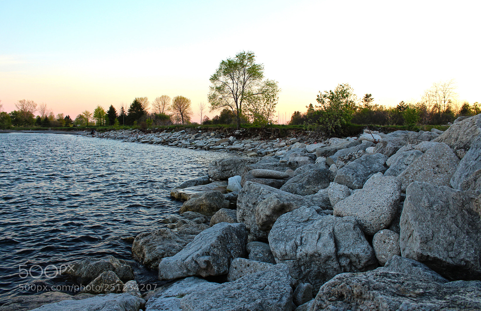 Canon EOS 1200D (EOS Rebel T5 / EOS Kiss X70 / EOS Hi) sample photo. Lakeshore photography