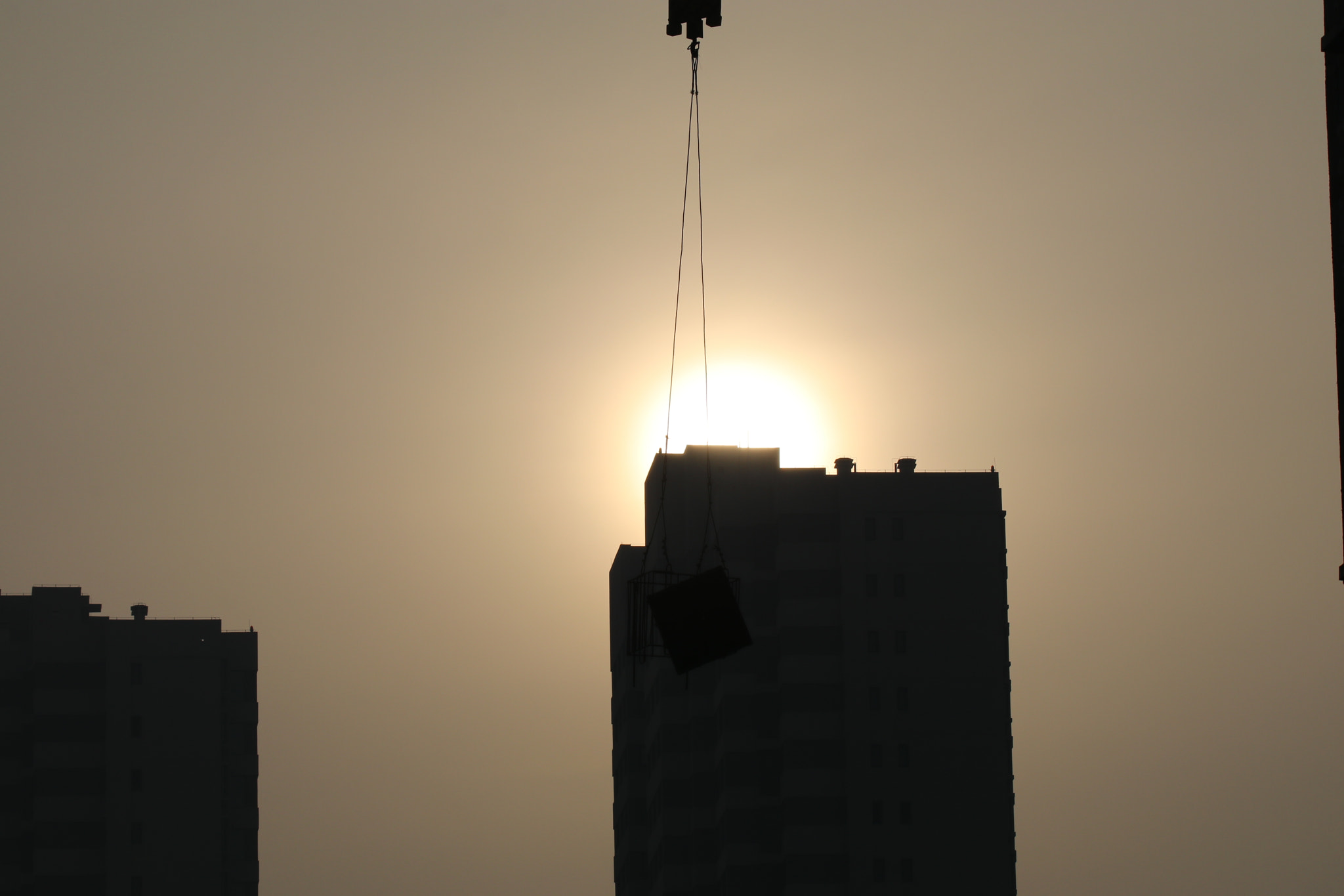 Tamron SP 150-600mm F5-6.3 Di VC USD sample photo. 城市之光light of the city photography