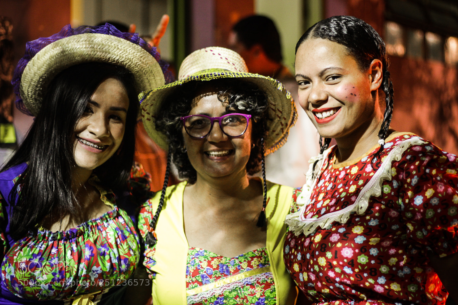 Canon EOS 700D (EOS Rebel T5i / EOS Kiss X7i) sample photo. Bloco do beco 10/18 photography