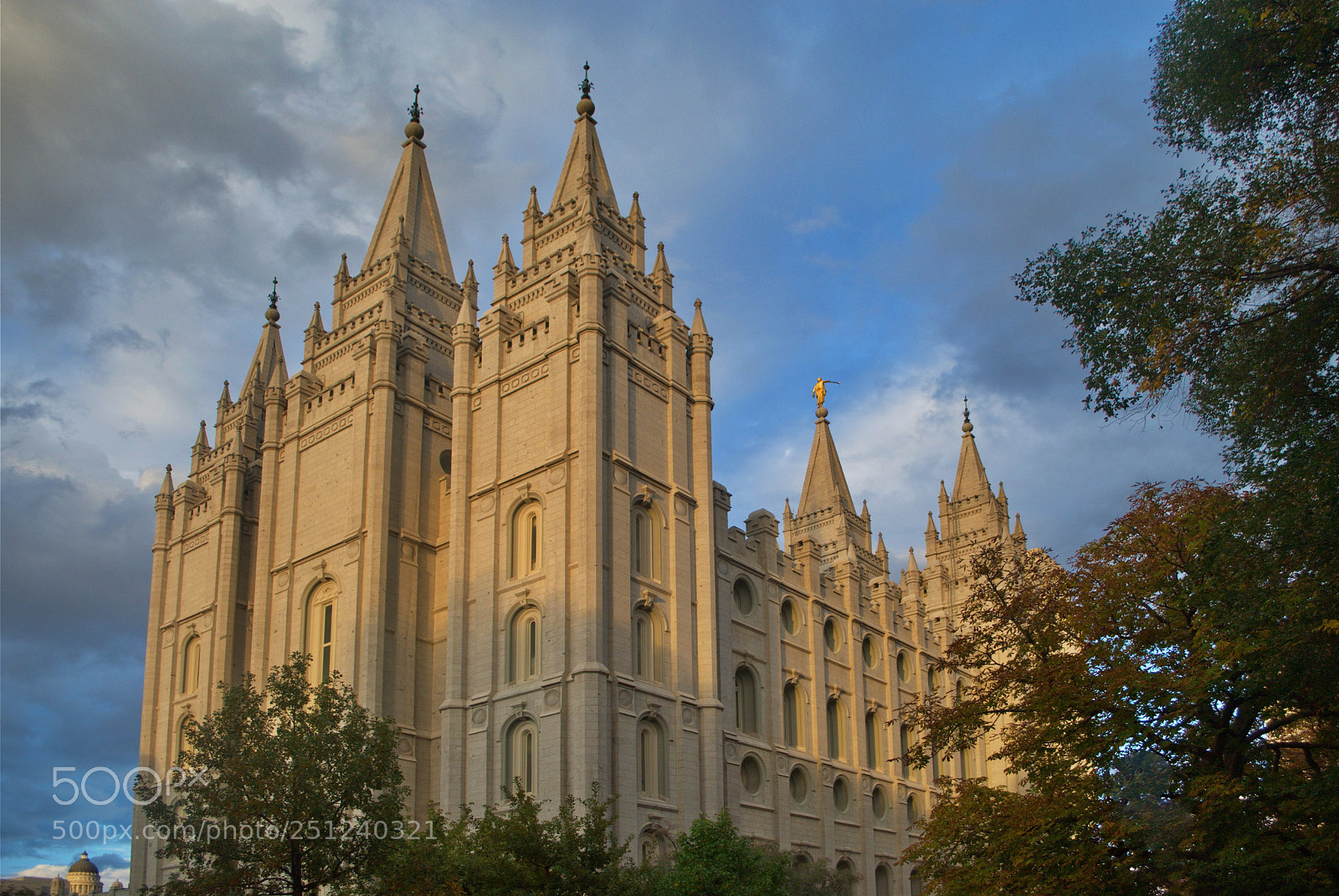 Nikon D3000 sample photo. Salt lake temple october photography