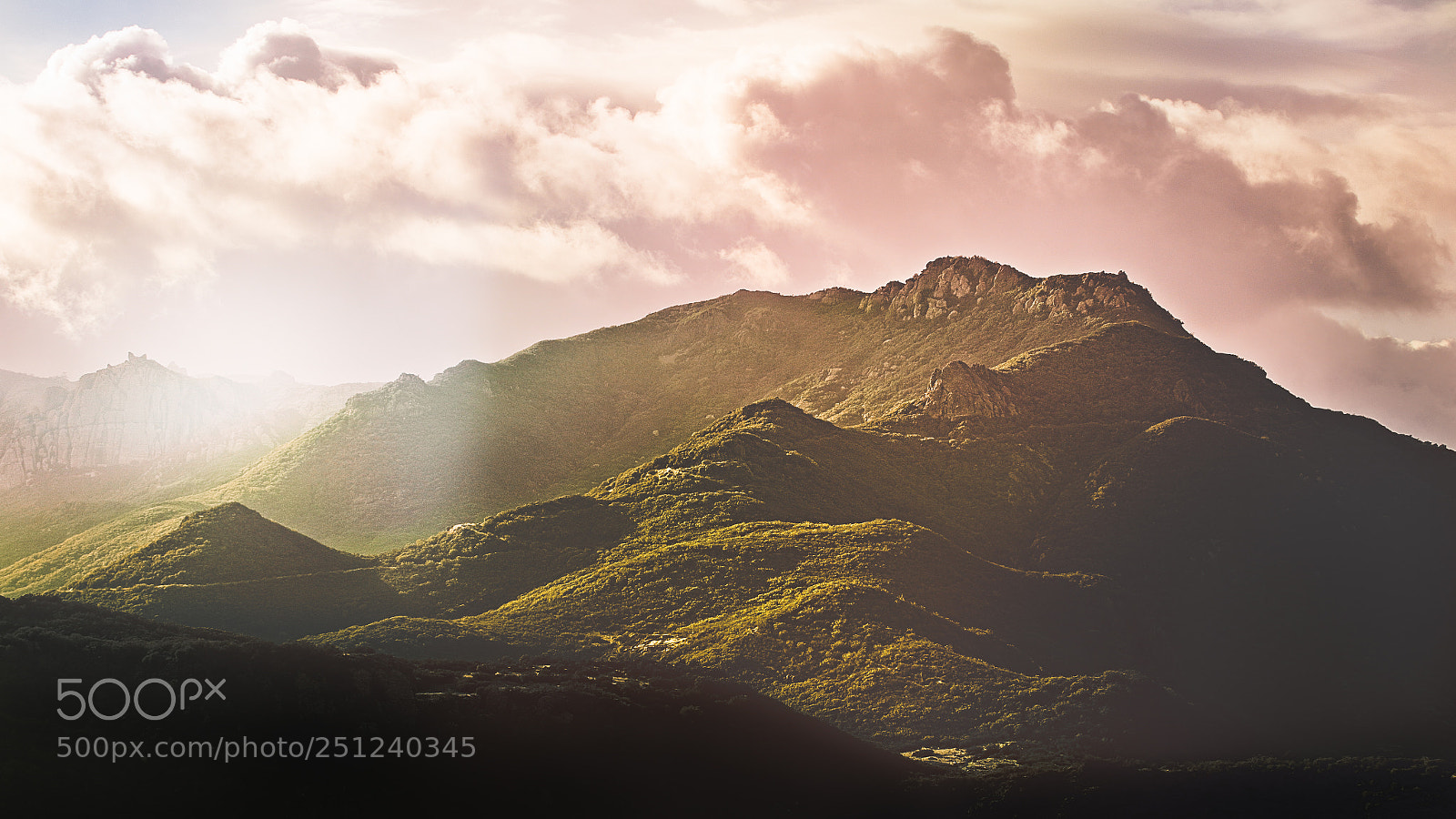 Canon EOS 7D Mark II sample photo. Sunshine mountain photography