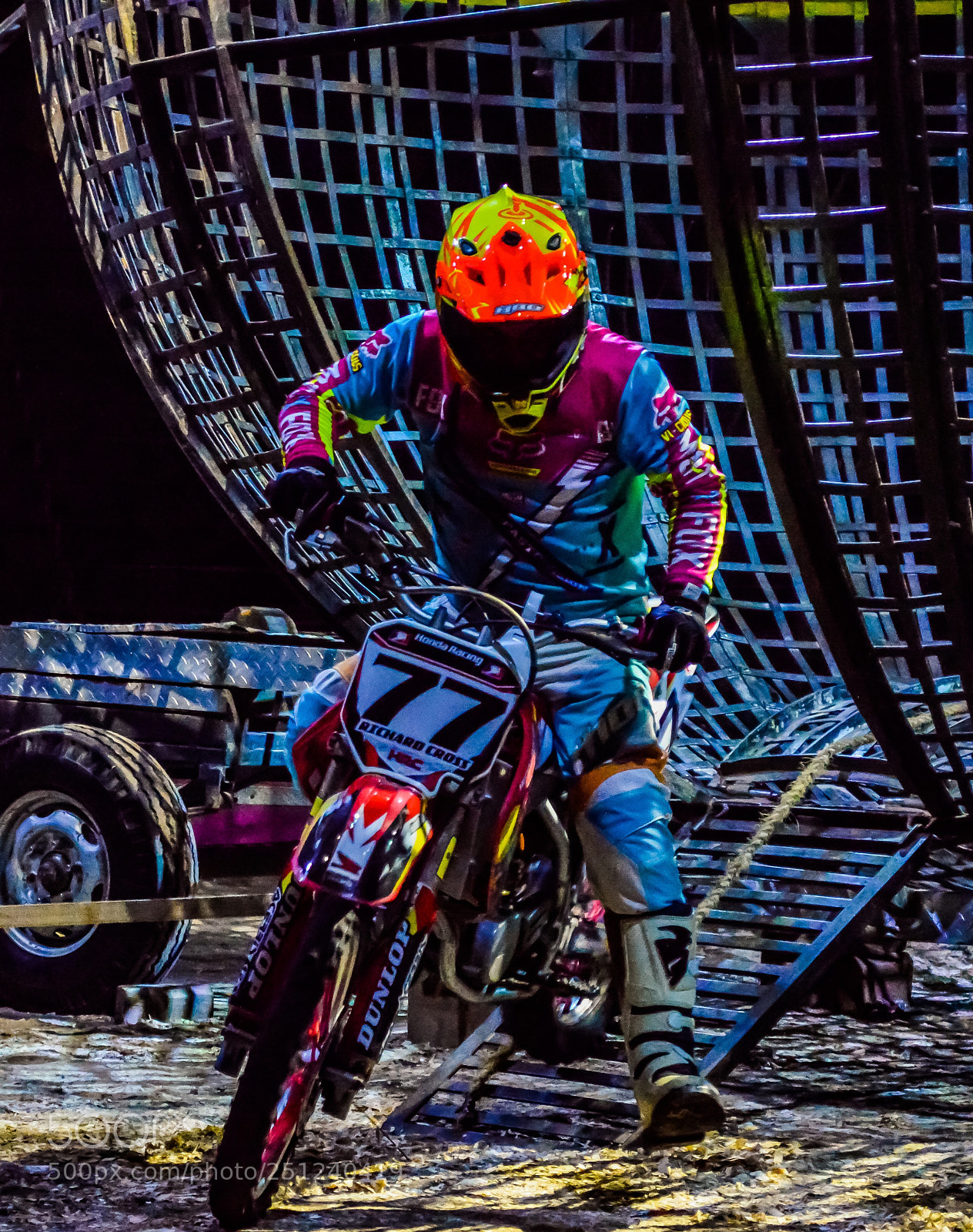Nikon D3200 sample photo. Motociclista-circo photography