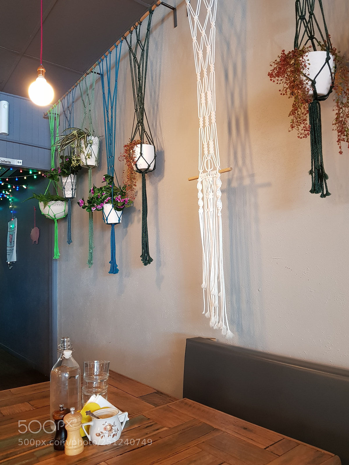 Samsung Galaxy S8+ sample photo. Macrame hangers. little oink photography