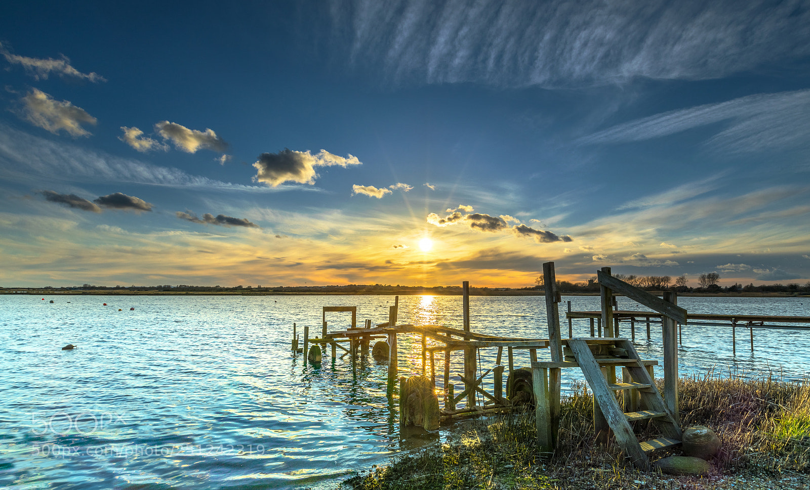 Canon EOS 5D Mark IV sample photo. Sunset flares photography