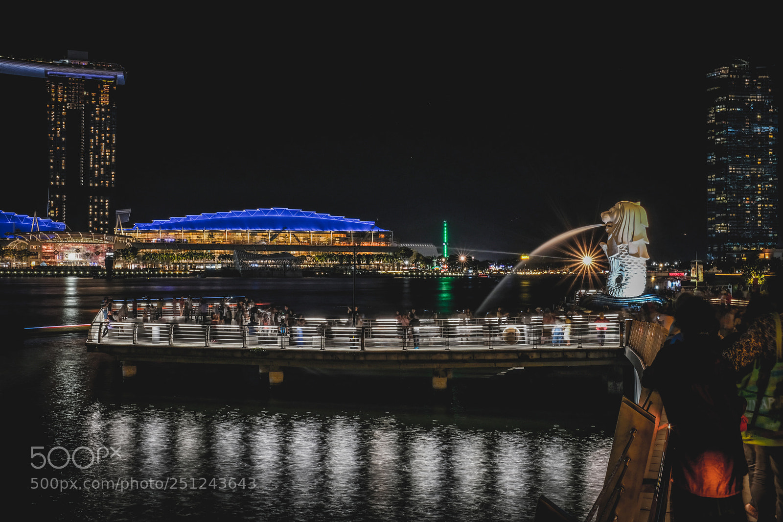 Fujifilm X100F sample photo. Merlion, view from the photography