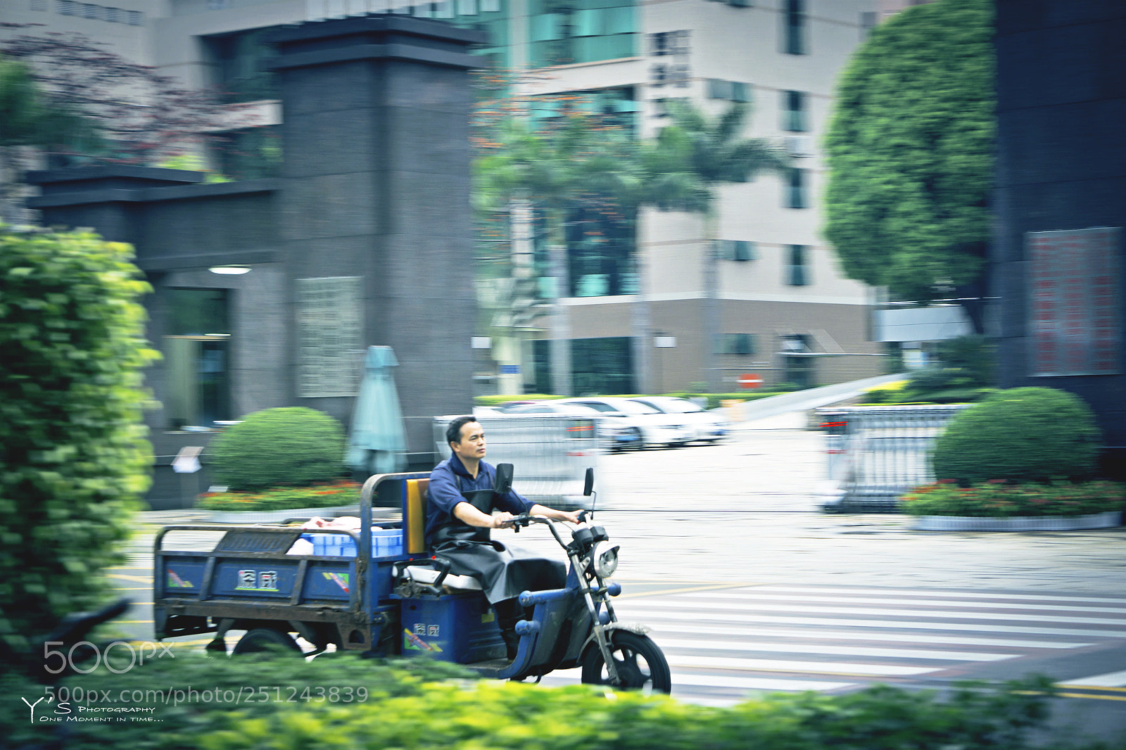 Sony a6000 sample photo. Street life. 街照，人生。 photography