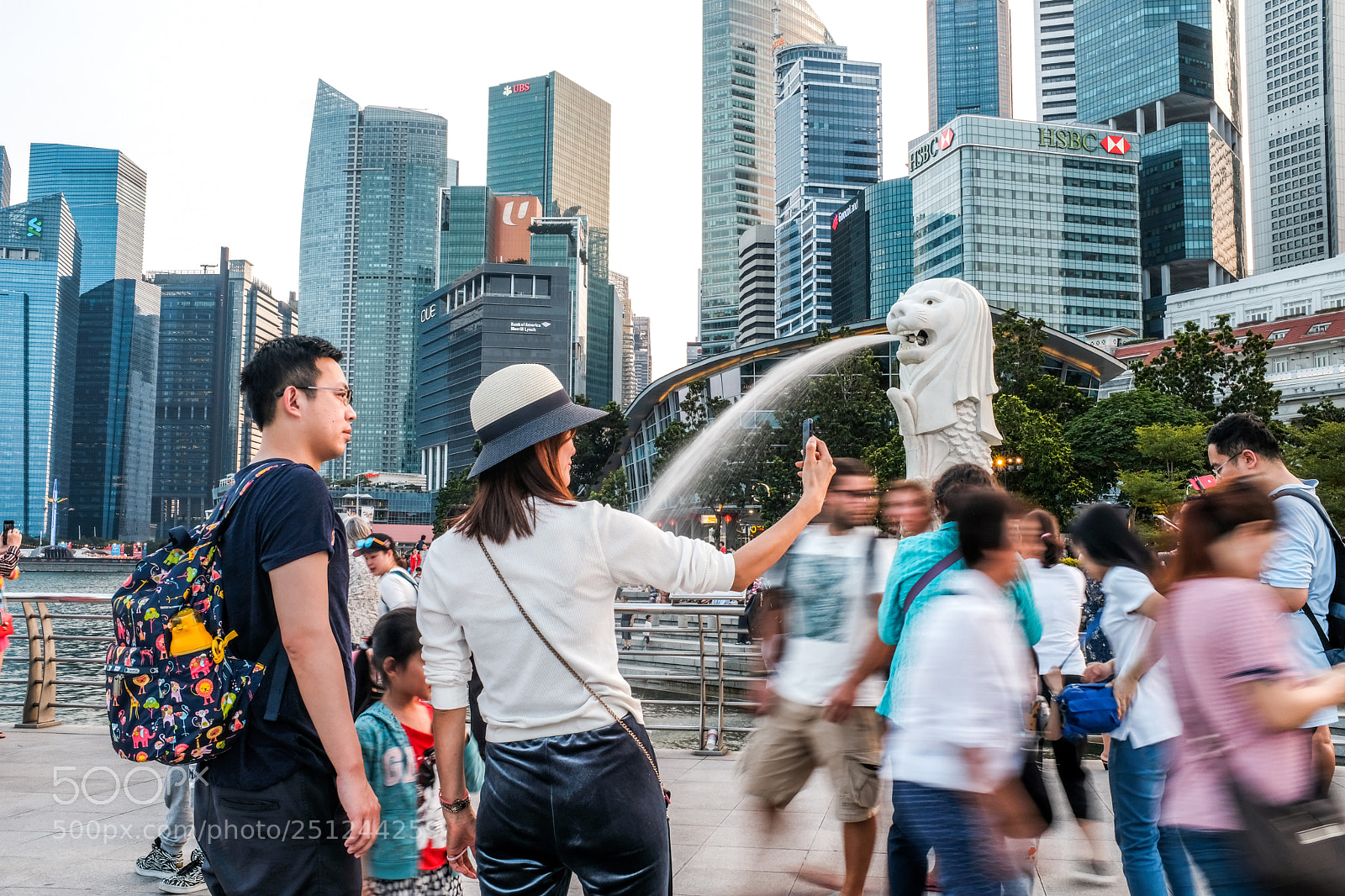 Fujifilm X100F sample photo. Merlion park, singapore photography